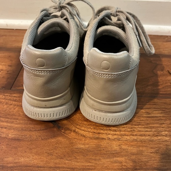 Everlane Gray Trainer Sneakers Leather Suede Lace Up Shoes Size M 5/ F 7 - Picture 4 of 8